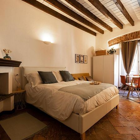 Cozy House In Naviglio Grande - Homy Apartments มิลาน ภายนอก รูปภาพ