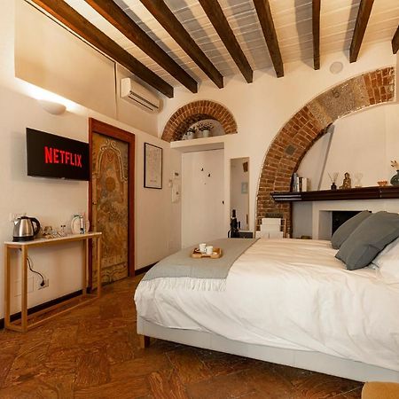 Cozy House In Naviglio Grande - Homy Apartments มิลาน ภายนอก รูปภาพ