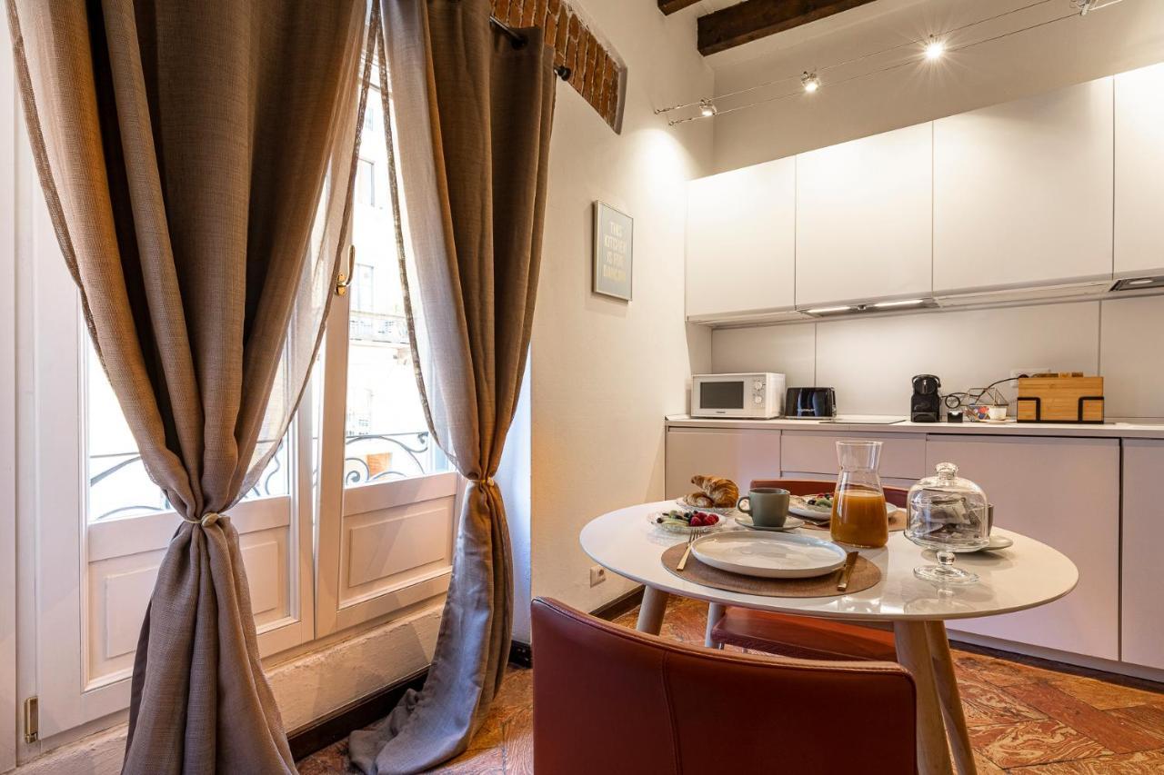 Cozy House In Naviglio Grande - Homy Apartments มิลาน ภายนอก รูปภาพ