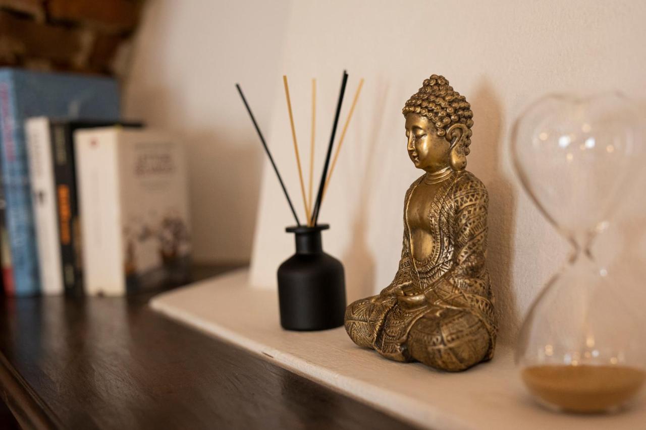 Cozy House In Naviglio Grande - Homy Apartments มิลาน ภายนอก รูปภาพ