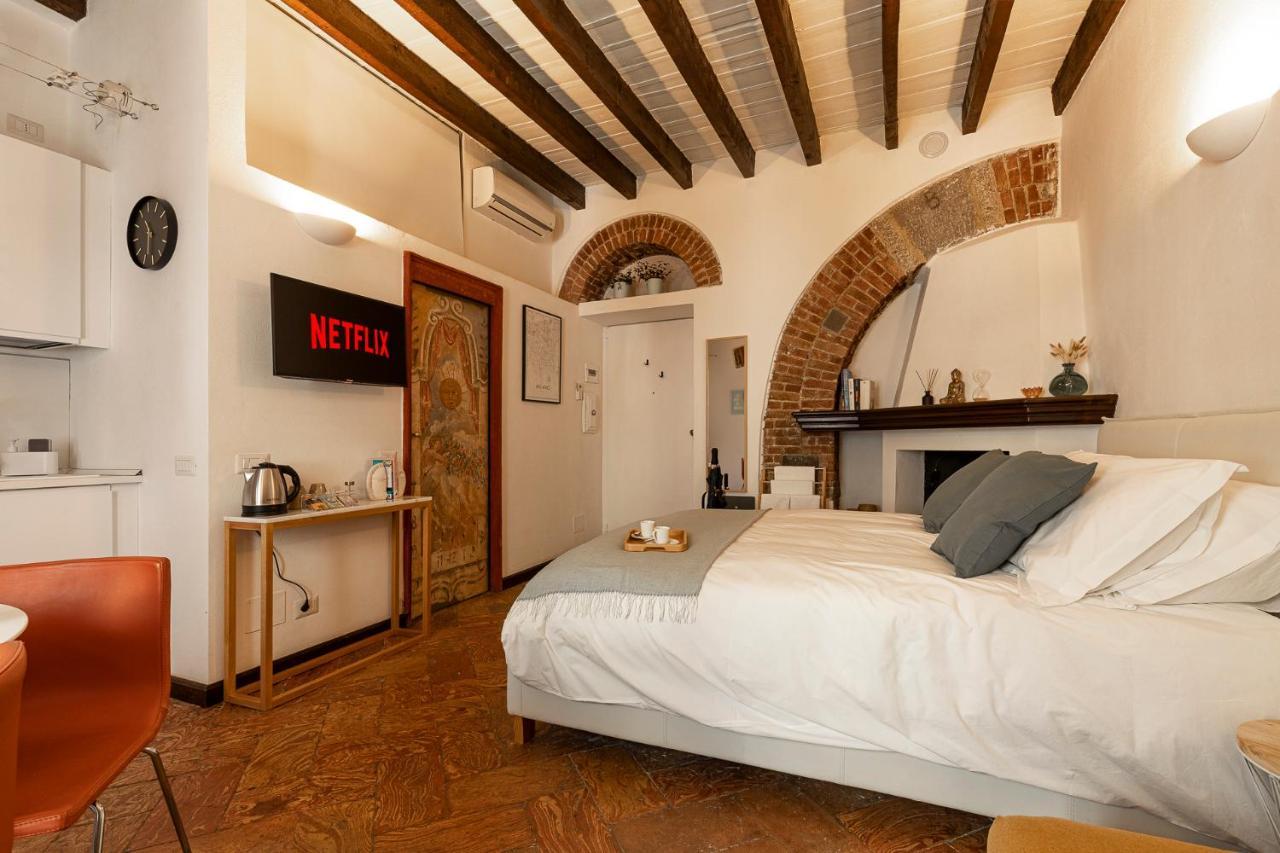 Cozy House In Naviglio Grande - Homy Apartments มิลาน ภายนอก รูปภาพ